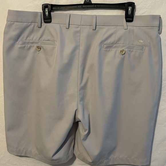 Peter Millar mens golf short . - Picture 2 of 9